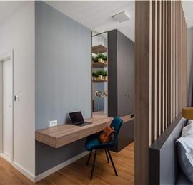 Luxury Beachfront Villa with Heated Infinity Pool near Trogir, Sleeps 8